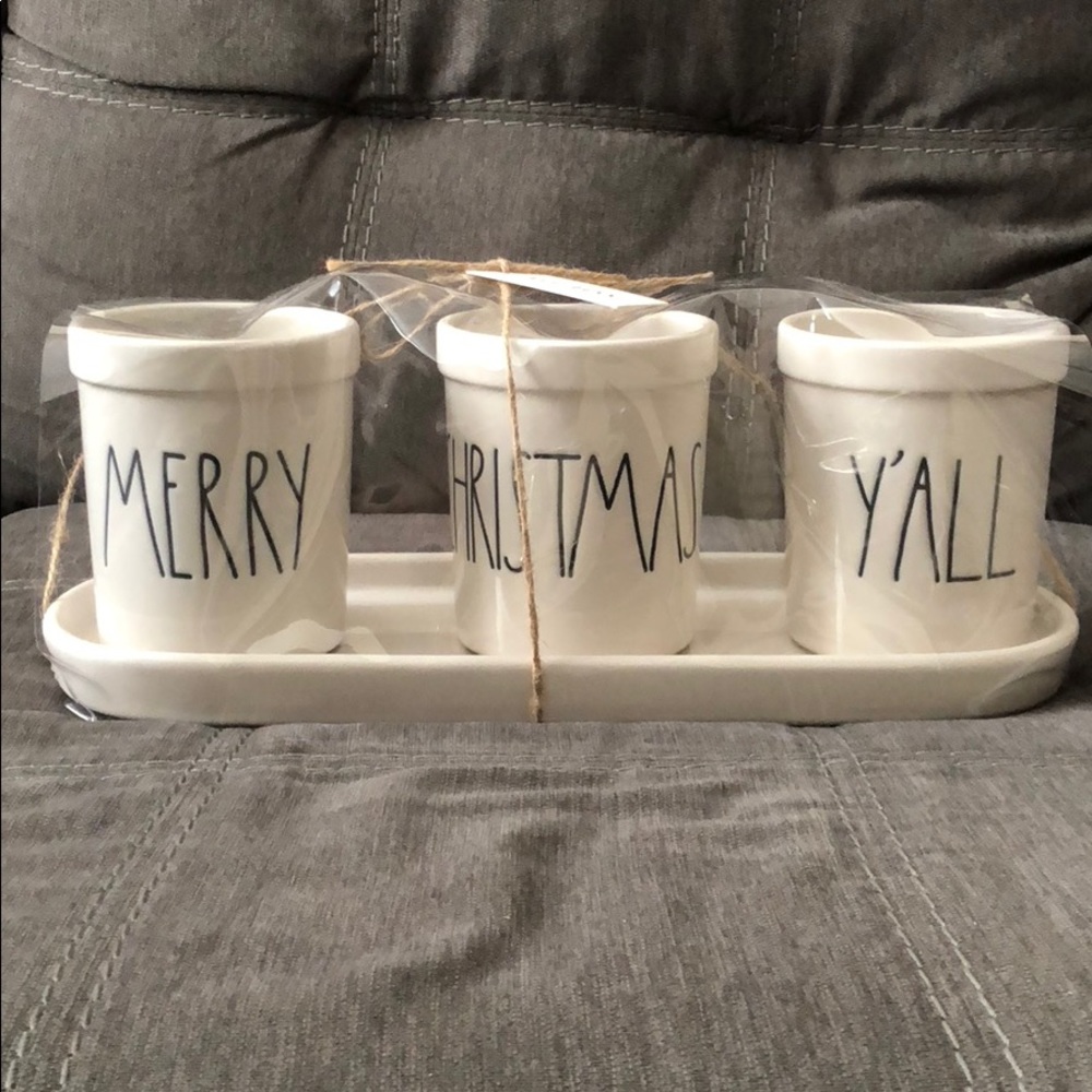 New Item❄️RAE DUNN ☃️MERRY CHRISTMAS YALL🎅🏻